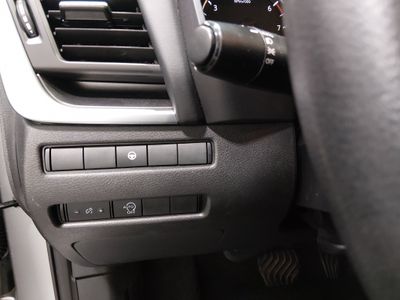 2023 Nissan Rogue — photo 13 view
