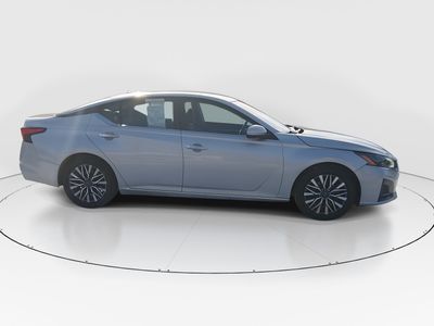 2023 Nissan Altima — photo 8 view