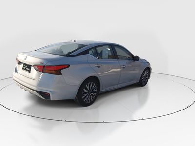 2023 Nissan Altima — photo 7 view