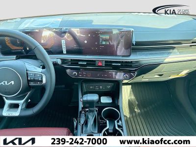 2026 Kia K5 — photo 17 view