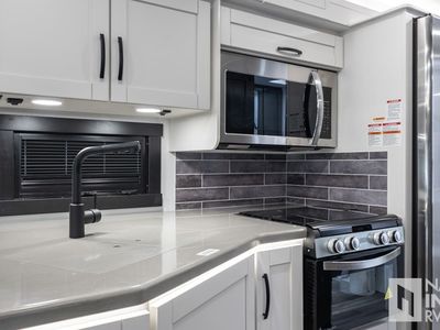 2026 Jayco Precept - Photo 14