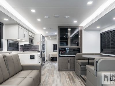 2026 Jayco Precept - Photo 8
