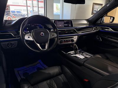 2020 BMW 7 Series - Photo 10