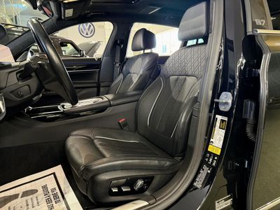 2020 BMW 7 Series - Photo 12