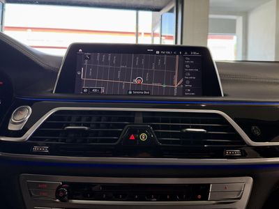 2020 BMW 7 Series - Photo 18