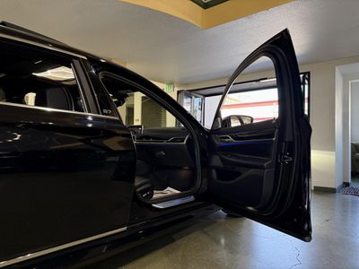 2020 BMW 7 Series - Photo 13