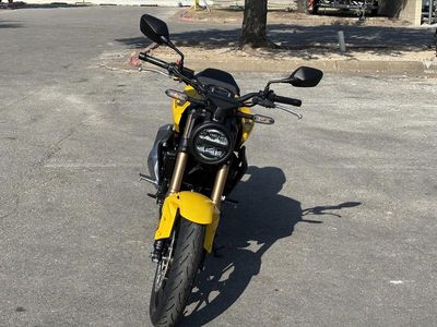 2025 Honda CB300R - Photo 3