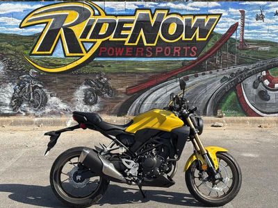 2025 Honda CB300R - Photo 2