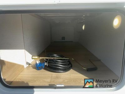 2026 Winnebago Micro Minnie - Photo 3
