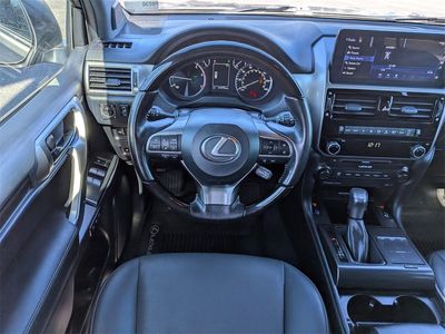 2022 Lexus GX - Photo 14