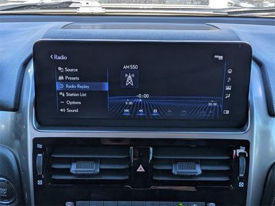 2022 Lexus GX - Photo 16