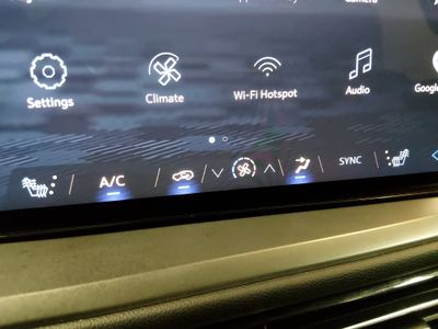2025 Chevrolet Traverse - Photo 19