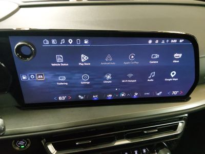 2025 Chevrolet Traverse - Photo 22
