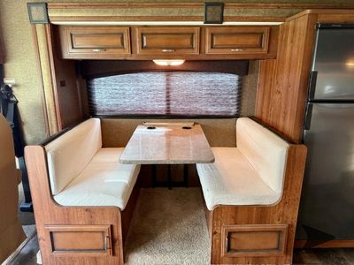 2014 Fleetwood RV Bounder - Photo 10