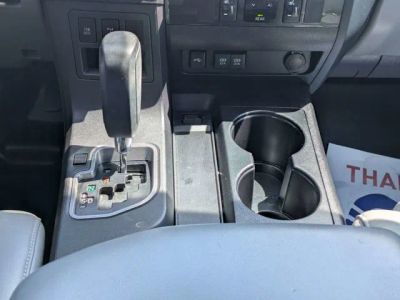 2020 Toyota Sequoia — photo 15 view