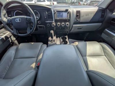 2020 Toyota Sequoia — photo 12 view