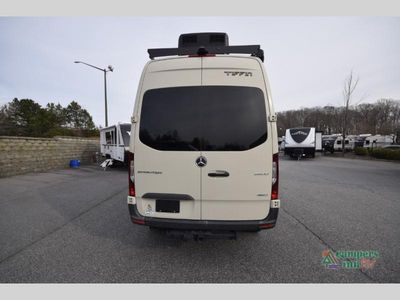 2025 Tiffin Motorhomes GH1 - Photo 4
