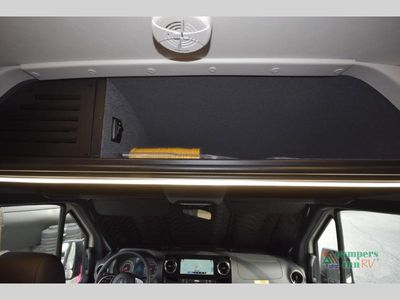 2025 Tiffin Motorhomes GH1 - Photo 12