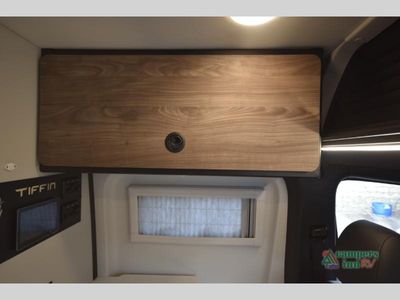 2025 Tiffin Motorhomes GH1 - Photo 15