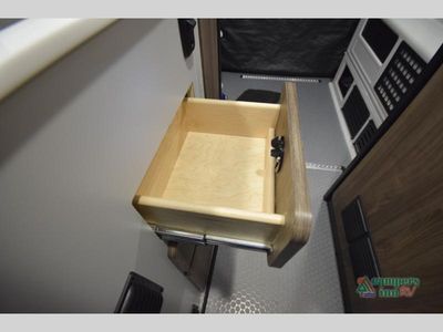 2025 Tiffin Motorhomes GH1 - Photo 36