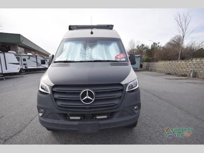 2025 Tiffin Motorhomes GH1 - Photo 2