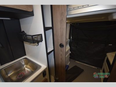 2025 Tiffin Motorhomes GH1 - Photo 28