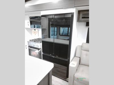 2026 Venture RV SportTrek Touring Edition - Photo 31