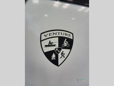 2026 Venture RV SportTrek Touring Edition - Photo 18