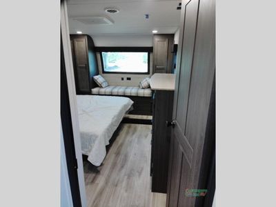 2026 Venture RV SportTrek Touring Edition - Photo 38