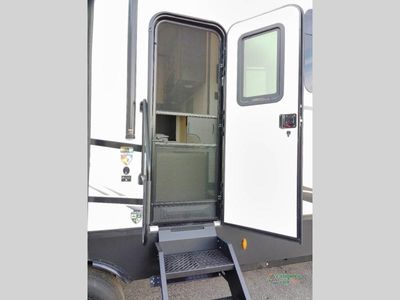 2026 Venture RV SportTrek Touring Edition - Photo 22