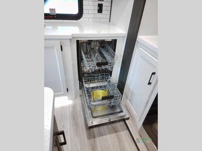 2026 Venture RV SportTrek Touring Edition - Photo 28