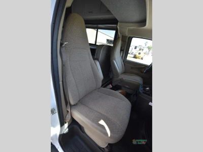 2024 Thor Motor Coach Four Winds — photo 13 view