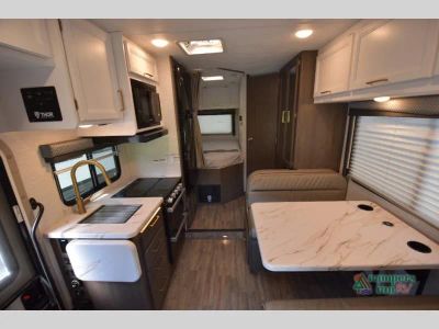 2024 Thor Motor Coach Four Winds — photo 33 view