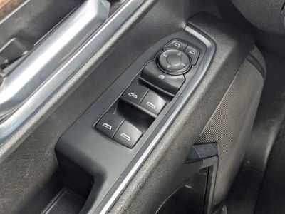 2023 Chevrolet Silverado 1500 — photo 18 view