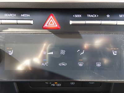 2025 Hyundai Sonata - Photo 17