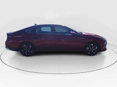 2025 Hyundai Sonata - Photo 8