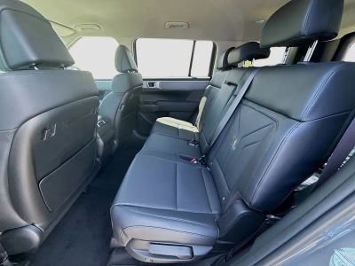 2026 Hyundai SANTA FE HYBRID — photo 17 view