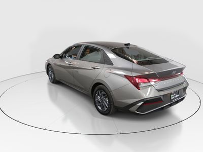 2024 Hyundai Elantra — detail view