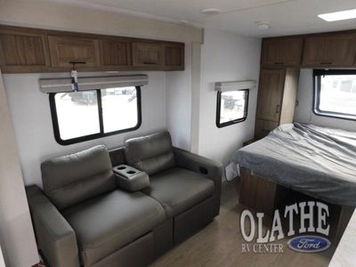 2026 Coachmen RV Freedom Express Ultra Lite - Photo 11