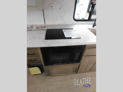 2026 Coachmen RV Freedom Express Ultra Lite - Photo 19