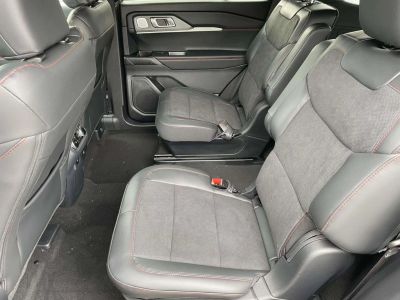 2026 Ford Explorer — photo 12 view