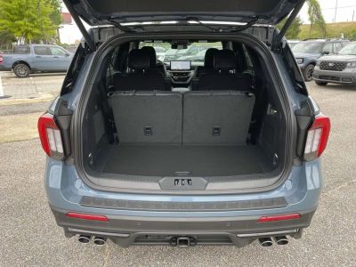 2026 Ford Explorer — photo 10 view