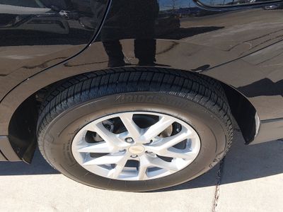 2024 Chevrolet Equinox — photo 10 view