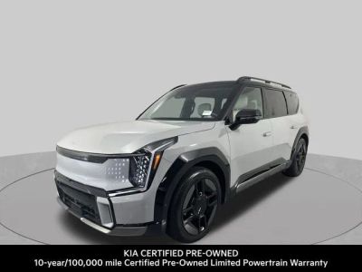 2026 Kia EV9 GT-Line in Wolf Gray/Ebony Black Roof — front three-quarter view