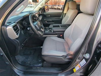 2024 Toyota Tundra - Photo 8