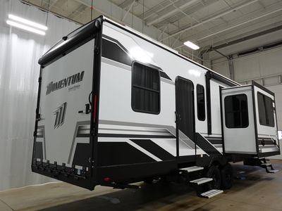 2026 Grand Design Momentum G-Class - Photo 4