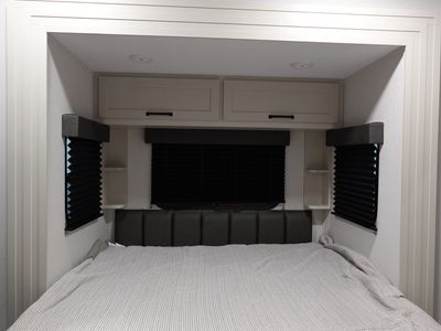 2026 Grand Design Momentum G-Class - Photo 8