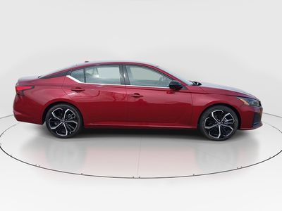 2024 Nissan Altima - Photo 8