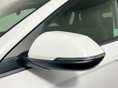 2024 Hyundai Kona — photo 10 view