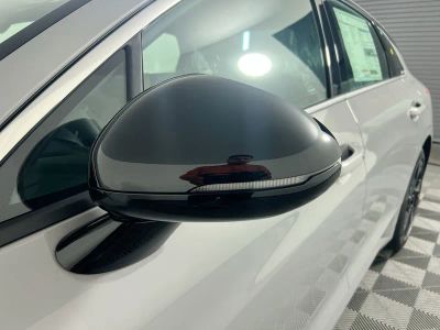 2026 Kia K5 — photo 12 view